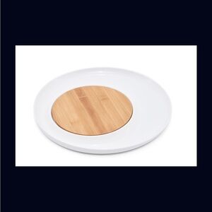 NWT-AAVA Classic White Round Serving Tray w removable cutting board
